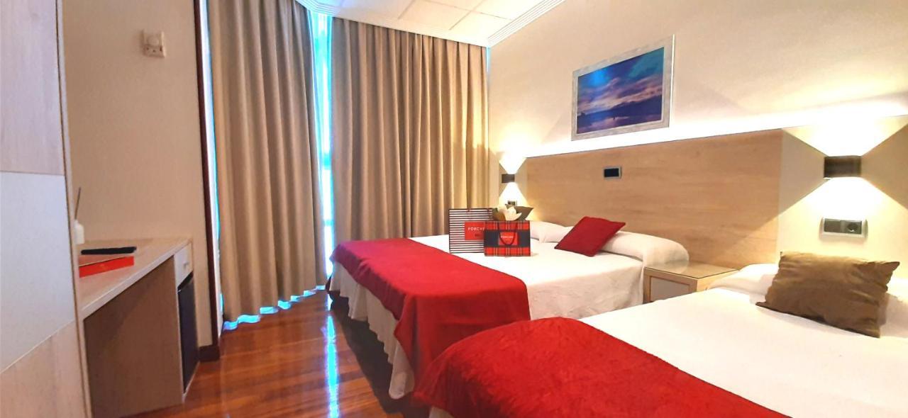 Hotel Nueva Plaza Maliaño Buitenkant foto