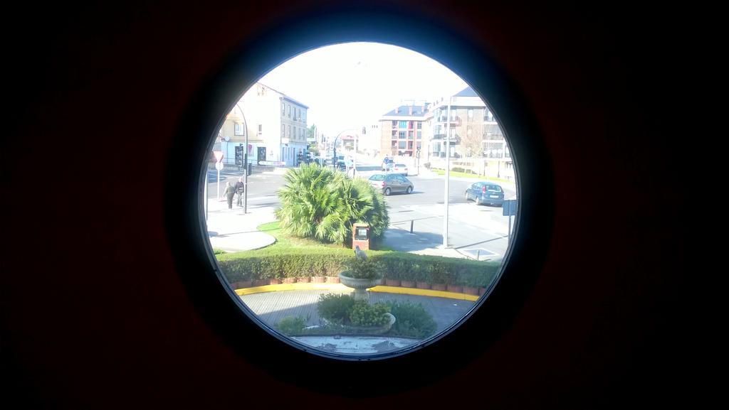 Hotel Nueva Plaza Maliaño Buitenkant foto