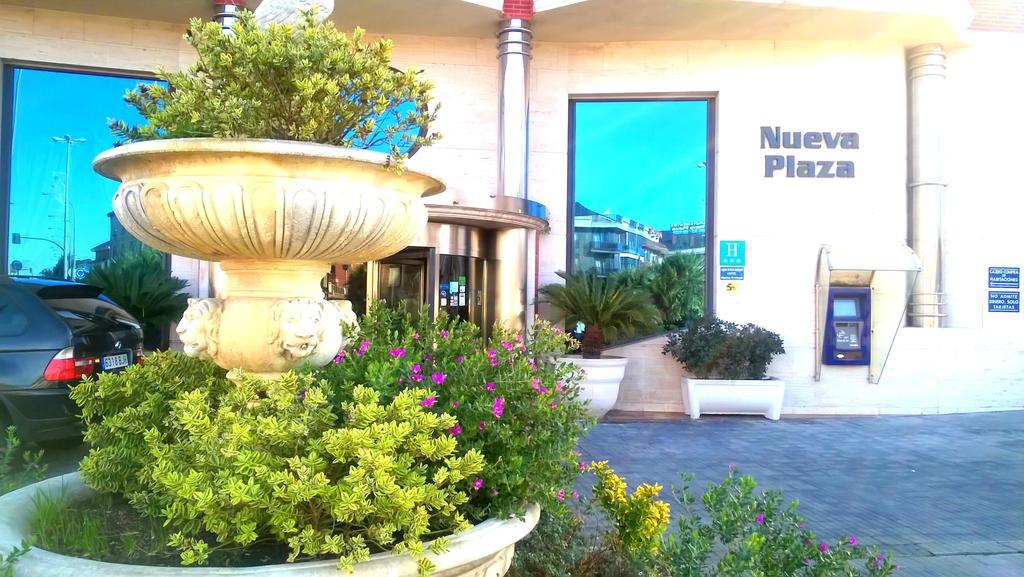 Hotel Nueva Plaza Maliaño Buitenkant foto