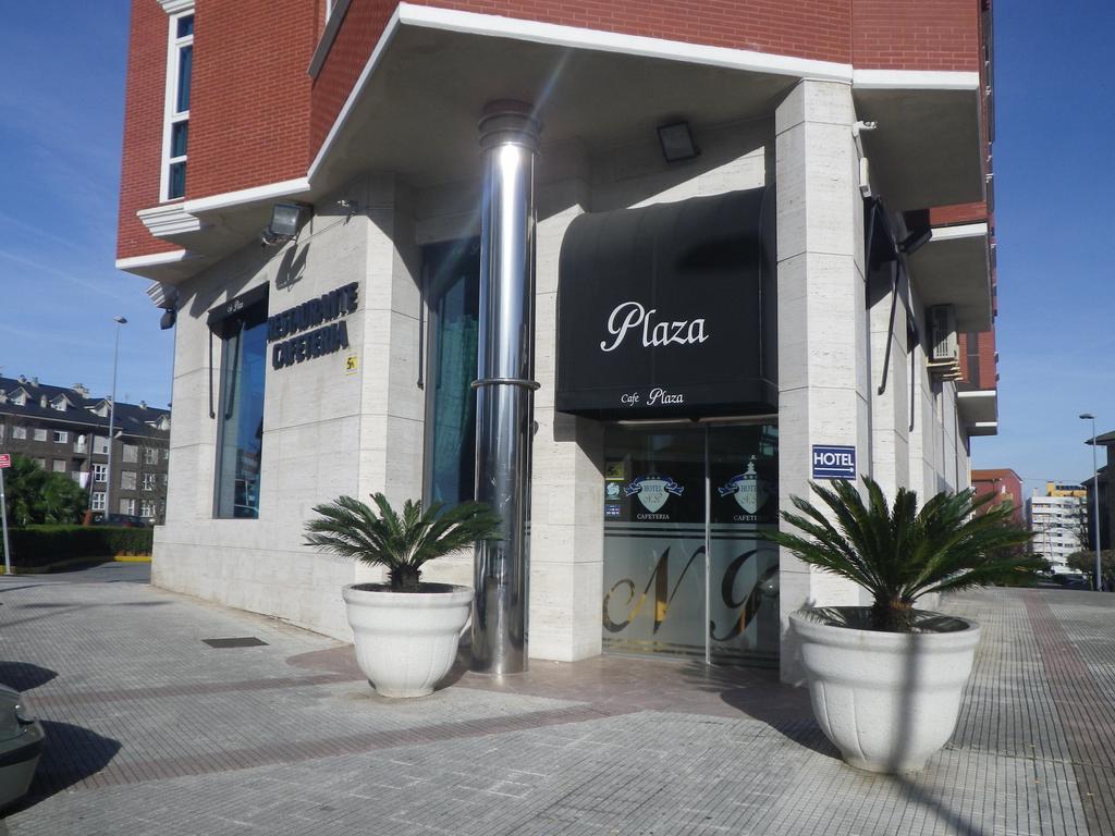 Hotel Nueva Plaza Maliaño Buitenkant foto